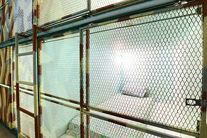 Kabin Kapsul Kayu Jati V Jakarta - Male Only - Hostel
