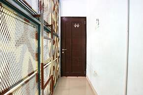 Kabin Kapsul Kayu Jati V Jakarta - Male Only - Hostel