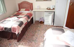 Dove Court Mini Lodge