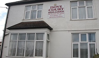 Dove Court Mini Lodge