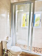 Coconut Pointe Villa & Beach Resort