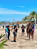 Coconut Pointe Villa & Beach Resort
