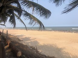 Coconut Pointe Villa & Beach Resort