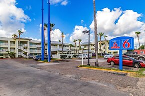 Studio 6 Corpus Christi, TX - North