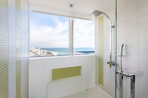 Setai Residences by Flashstay