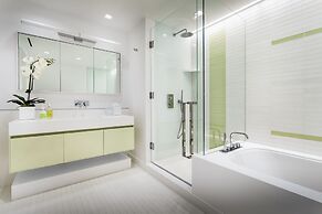 Setai Residences by Flashstay