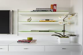 Setai Residences by Flashstay