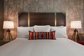 Gaylord Rockies Resort & Convention Center