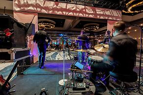 Gaylord Rockies Resort & Convention Center