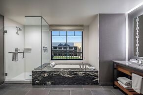 Gaylord Rockies Resort & Convention Center