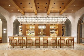 Gaylord Rockies Resort & Convention Center