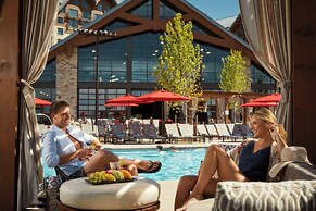 Gaylord Rockies Resort & Convention Center