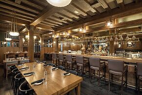 Gaylord Rockies Resort & Convention Center