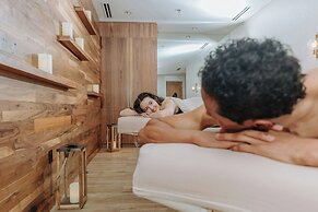 Gaylord Rockies Resort & Convention Center