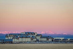 Gaylord Rockies Resort & Convention Center