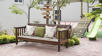 The Hamlet Country Lodge