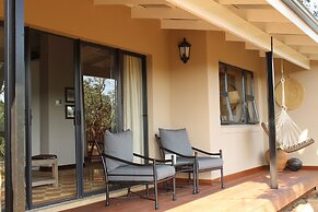 Fugitives' Drift Lodge