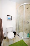 Studio Apartment near Kensington Market – Unit 3