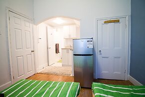 Studio Apartment near Kensington Market – Unit 3