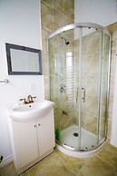 1 Bedroom Apartment near Kensington Market - Unit 4