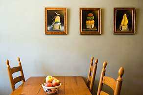 Hopkins Ordinary Bed Breakfast and Ale Works