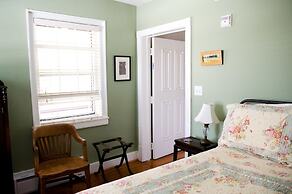 Hopkins Ordinary Bed Breakfast and Ale Works