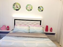 HomeStay at Wind Residences