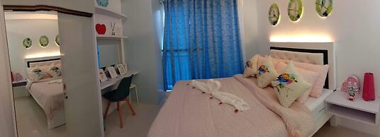 HomeStay at Wind Residences