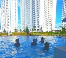 HomeStay at Wind Residences