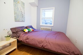 2 Bedroom Apartment near Kensington Market - Unit 9