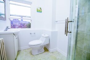 2 Bedroom Apartment near Kensington Market - Unit 9