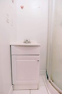 2 Bedroom Apartment near Kensington Market - Unit 10