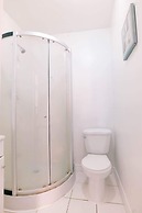 2 Bedroom Apartment near Kensington Market - Unit 10