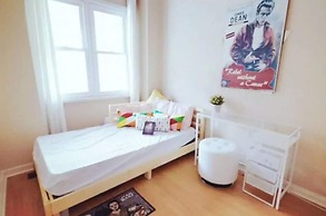 3 Bedroom Suite near Kensington Market - Unit 2