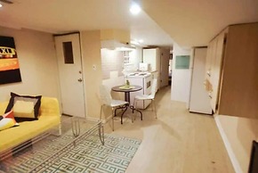 3 Bedroom Suite near Kensington Market - Unit 2