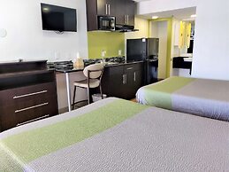 Studio 6 Fresno, CA - Extended Stay