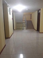 J&E hotel