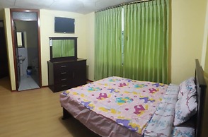 J&E hotel