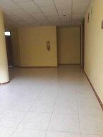 J&E hotel
