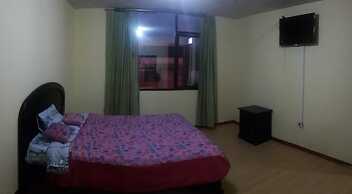 J&E hotel