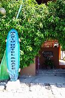 Mario Hotel and Cafe