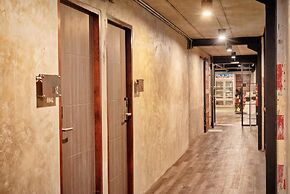 The Entaneer Poshtel - Hostel