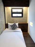 The Entaneer Poshtel - Hostel