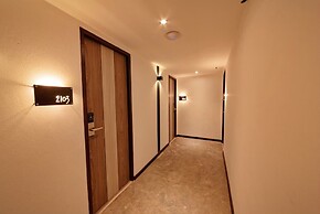 The Entaneer Poshtel - Hostel