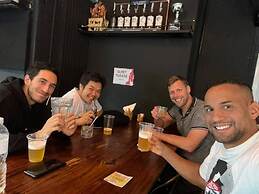 The Entaneer Poshtel - Hostel