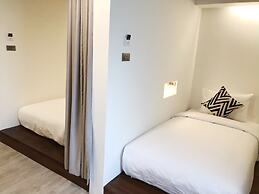 The Entaneer Poshtel - Hostel