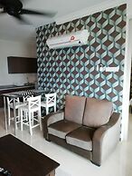 Lawang Suite 1 Bedroom Corner Apartment