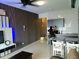 Lawang Suite 1 Bedroom Corner Apartment