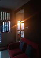 Lawang Suite 1 Bedroom Corner Apartment