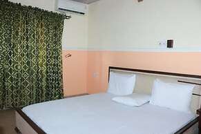 L & L Executive Hotels and Suites